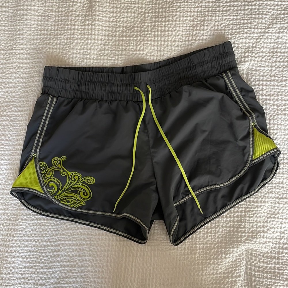 Athleta Tia Running Shorts Lined Gray Green Paisley Size Small